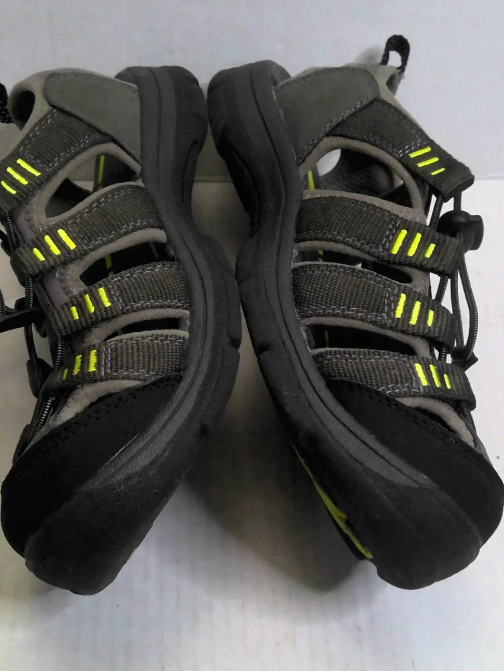 Mens Dockers Fisherman Sandals Grey Yellow Sport Outdoor, Sporty Y2K Size 7 M
